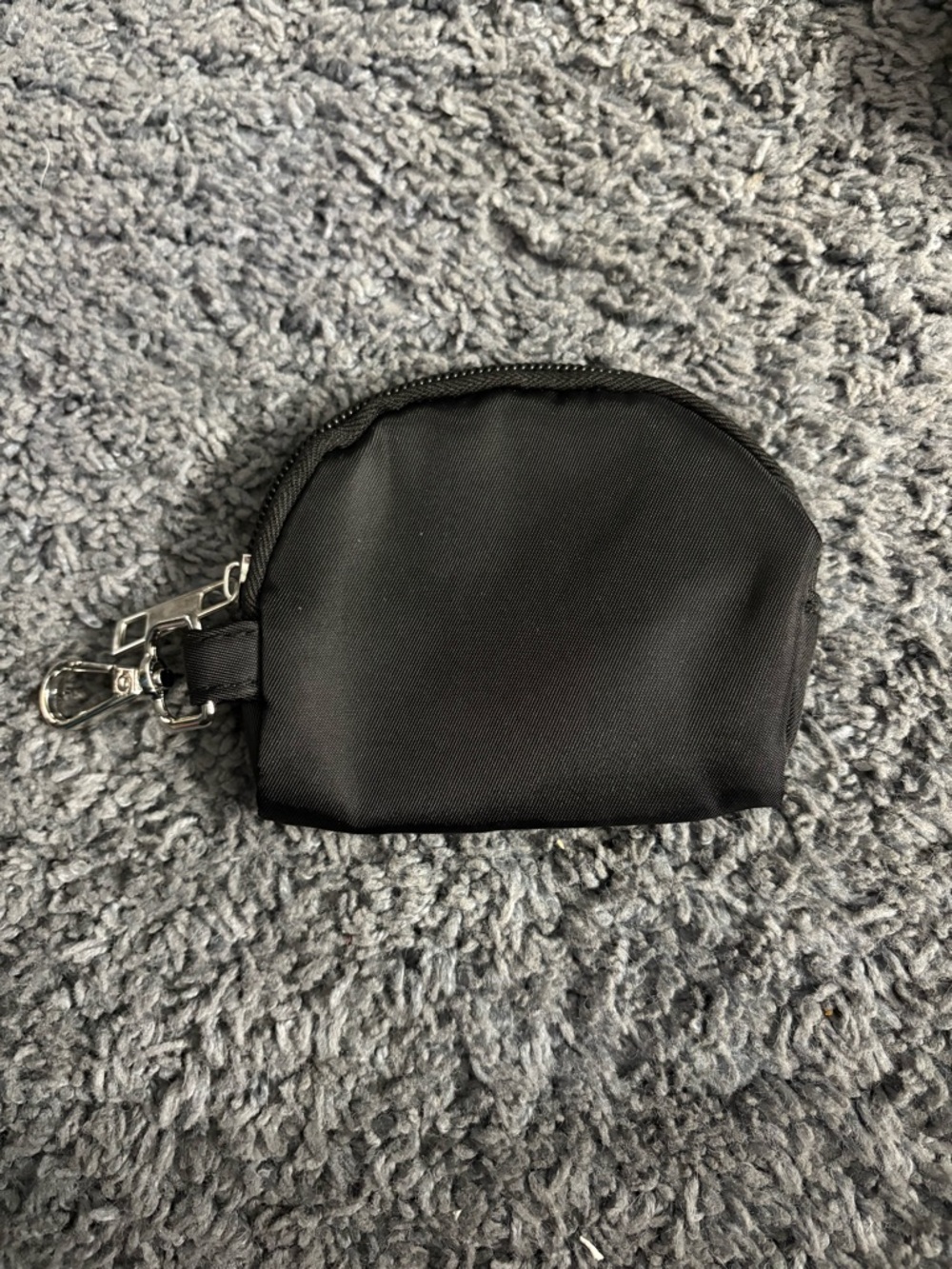 NWOT black colored zipper pouch keychain wallet